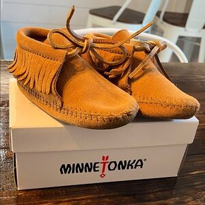 Minnetonka Kids Fringe Moccasins in Chestnut Suede